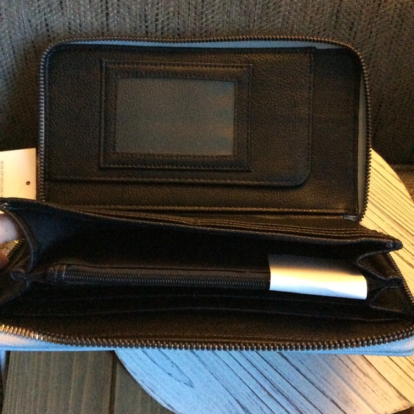 Betsey Johnson XO Bow Zip Around Wallet Wristlet - Picture 4 of 5